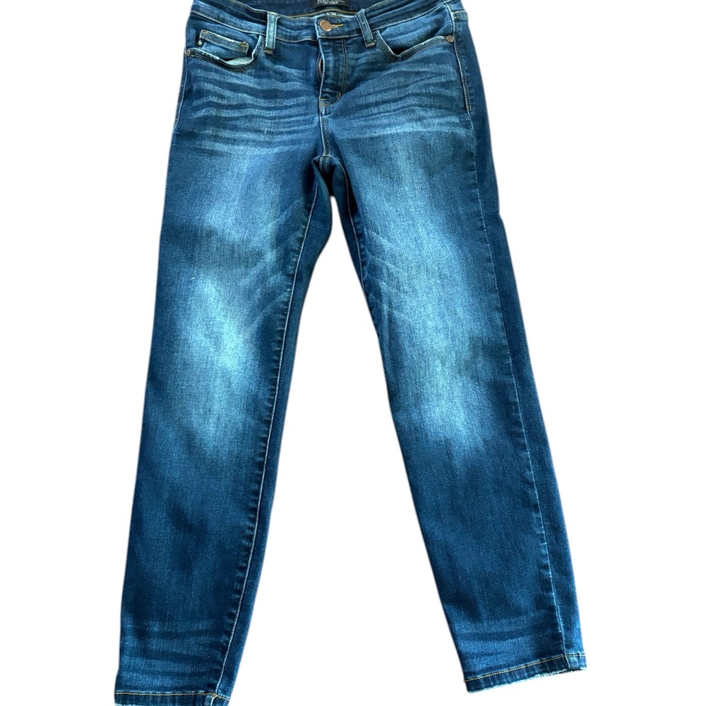 Judy Blue Straight Leg Blue Jeans with Natural Fading
